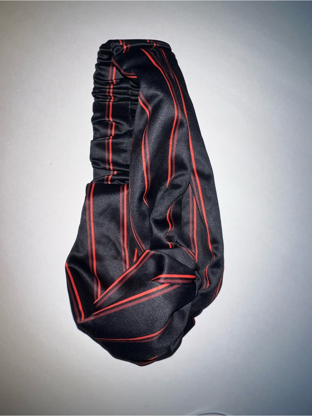 Women’s Knotted front stretchy headband Black & Red Pinstripes